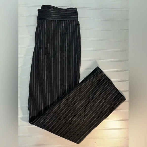 Nine West Women's Size 8 Black & White Pinstripe Pants W-32" Excellent Cond. - Picture 3 of 6